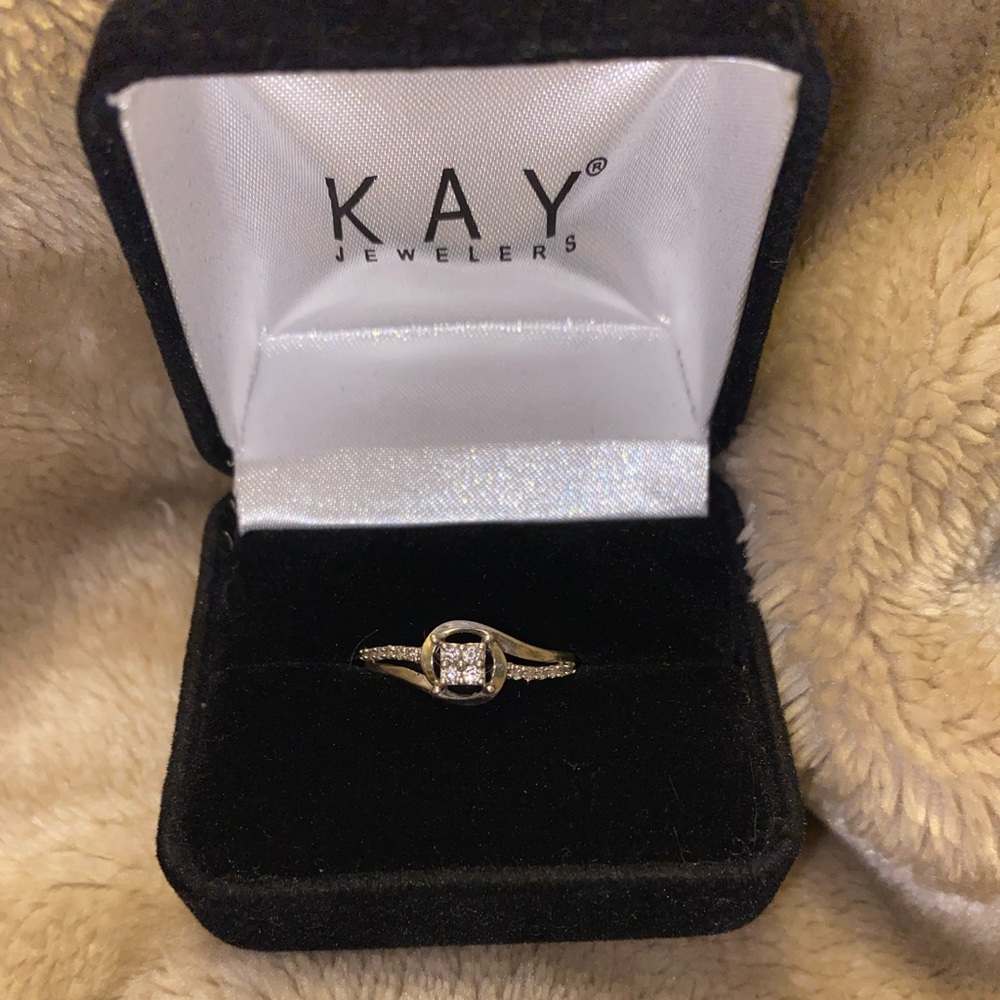 Aunthentic Kay Jewelers promise ring